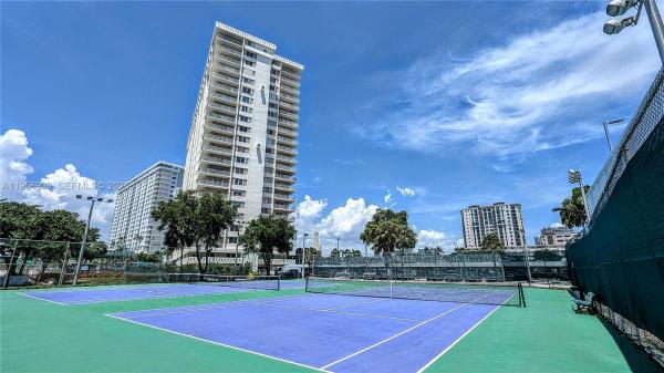 Arlen House Central, 300 Bayview Dr #206, Sunny Isles Beach, Florida 33160, image 2