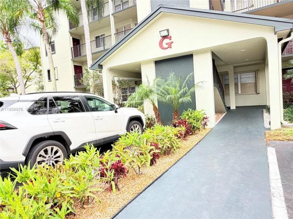 Hawthorne At Century Village, 1200 SW 130th Ave #101G, Pembroke Pines, Florida 33027, image 1