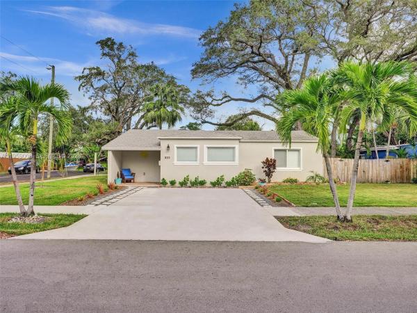 Yellowstone Park, 937 SW 17th St, Fort Lauderdale, Florida 33315, image 1