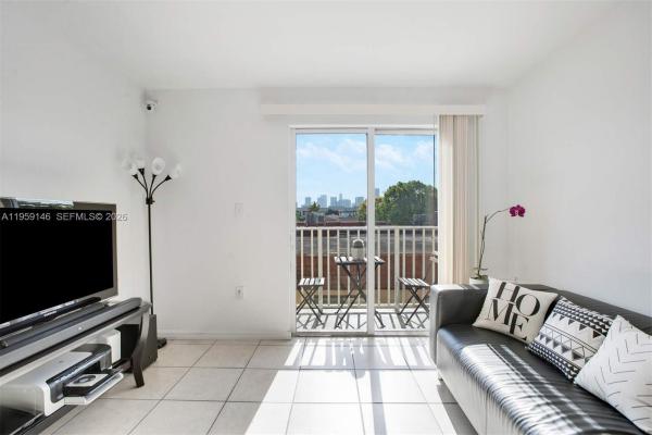 Le Parc At Brickell, 1349 SW 3rd St, Miami, Florida 33135, image 2