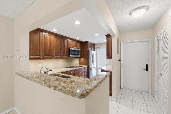 Garden Aire Village South, 2350 NE 14th Street Cswy #507, Pompano Beach, Florida 33062, image 2