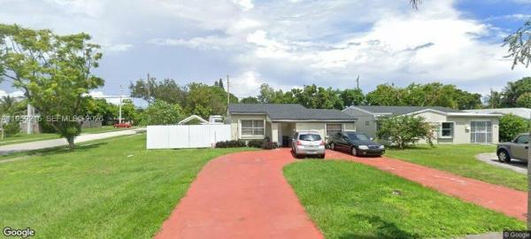 Fulford By The Sea, 1701 NE 180th St, North Miami Beach, Florida 33162, image 2