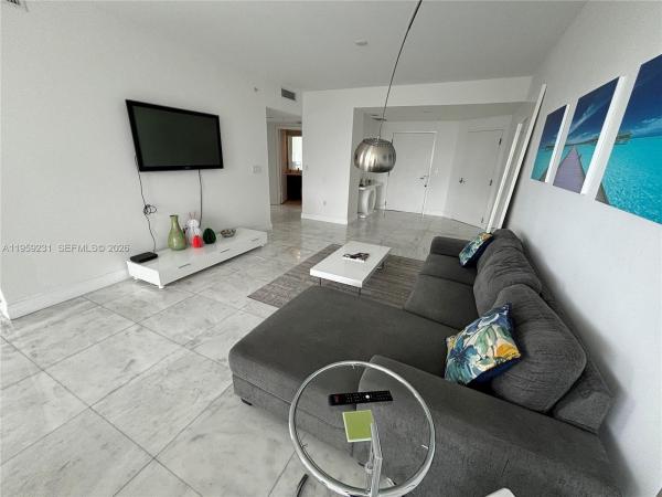 Trump Royale, 18201 Collins Ave #801, Sunny Isles Beach, Florida 33160, image 2