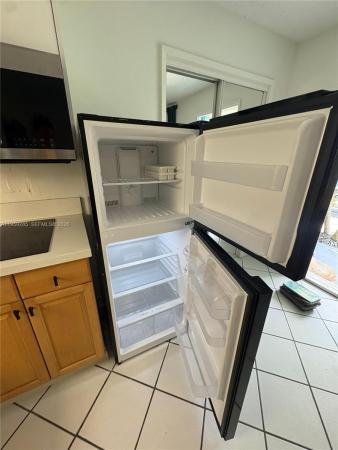 Wahoo, 3208 Canal Dr, Pompano Beach, Florida 33062, image 2