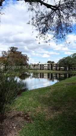 Racquet Club At Bonaventure, 402 Lakeview Dr #201, Weston, Florida 33326, image 2