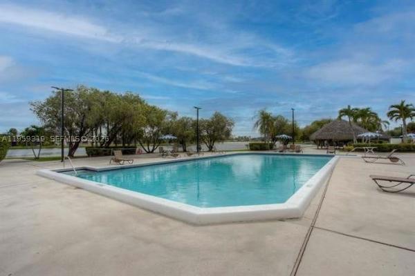 Racquet Club At Bonaventure, 402 Lakeview Dr #201, Weston, Florida 33326, image 3