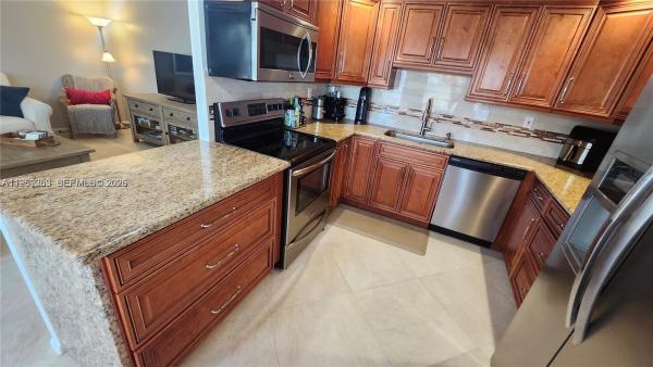 Ventnor, 4072 Ventnor P, Deerfield Beach, Florida 33442, image 2