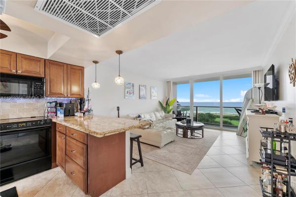 Tiara East, 333 NE 21st Ave #608, Deerfield Beach, Florida 33441, image 1