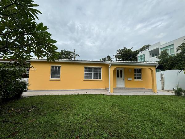 Tropical Isle Homes, 250 Fernwood Rd, Key Biscayne, Florida 33149, image 1