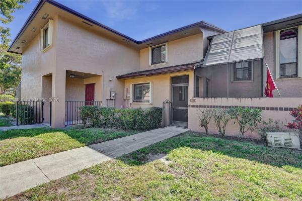 Alhambra Village, 2355 NW 36th Ave, Coconut Creek, Florida 33066, image 1