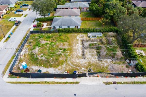 3210 NE 3rd Ave, Oakland Park, Florida 33334, image 1