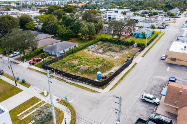 3250 NE 3rd Ave, Oakland Park, Florida 33334, image 1
