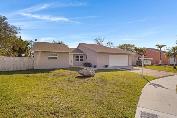 Homestead Lakes Tennessee East, 1745 N Goldeneye Ln, Homestead, Florida 33035, image 3