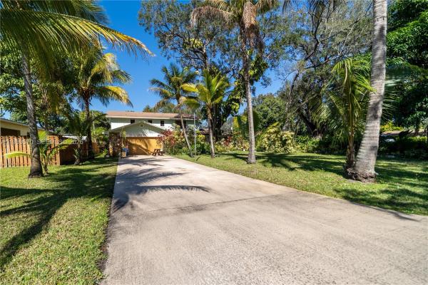 Miami Gardens Estates, 6337 SW 32nd St, Miramar, Florida 33023, image 2