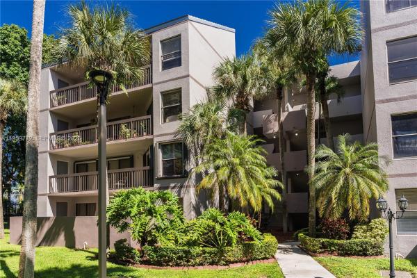 Calusa Club Village, 8810 SW 132nd Pl #404DN, The Crossings, Florida 33186, image 1