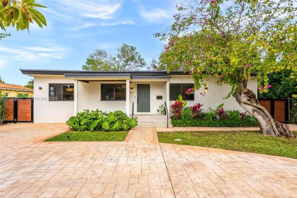 349 NE 117th St, Unincorporated Dade County, Florida 33161, image 1