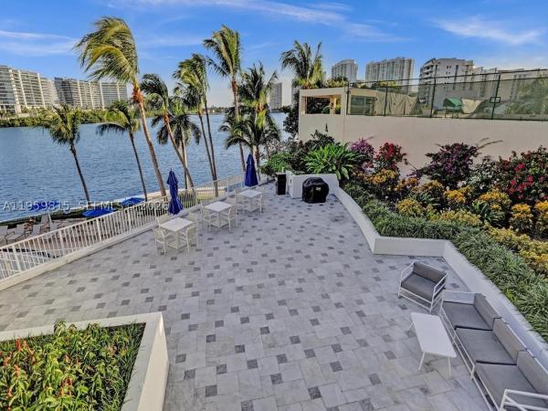 Hidden Bay, 3370 NE 190th St #2715, Aventura, Florida 33180, image 2