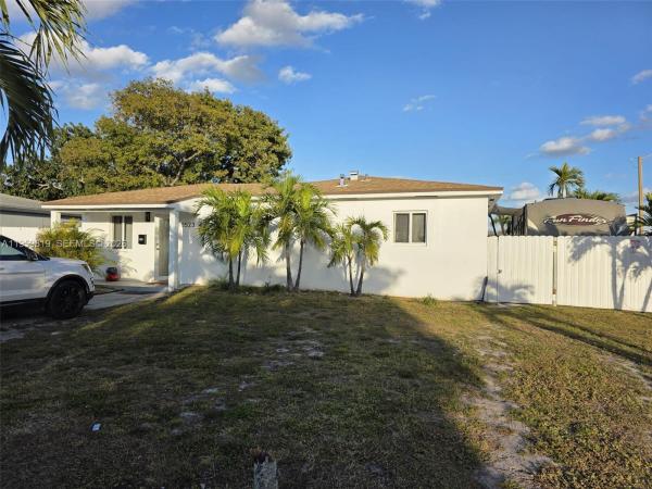 Elson Manors, 8523 NW 35th Pl, West Little River, Florida 33147, image 2