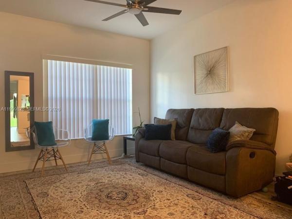 Coconuts, 20 Key West Ct, Weston, Florida 33326, image 2