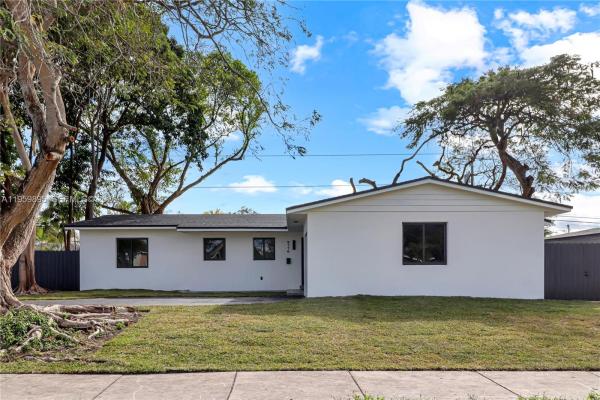 9770 SW 159th St, Unincorporated Dade County, Florida 33157, image 1