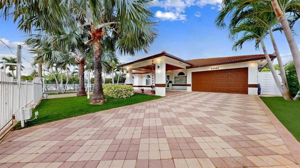 2340 SW 139th Ave, Unincorporated Dade County, Florida 33175, image 1