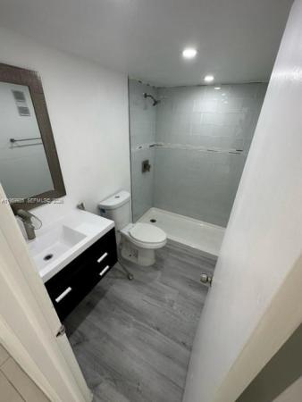 Sunshores, 3527 NE 168th St #202, North Miami Beach, Florida 33160, image 2