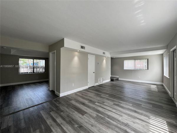 Riverside Park, 1041 SW 15th Ave #10, Fort Lauderdale, Florida 33312, image 1
