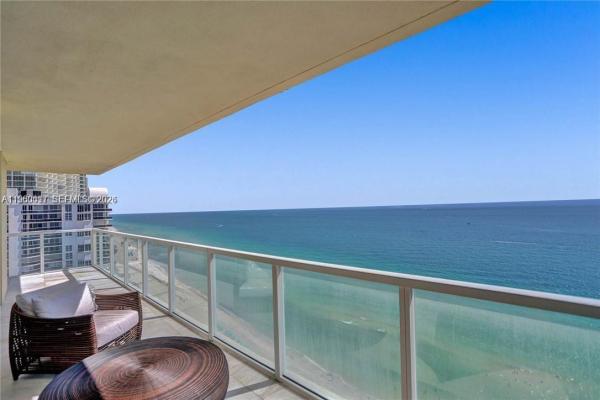 La Perla, 16699 Collins Ave #2703, Sunny Isles Beach, Florida 33160, image 1