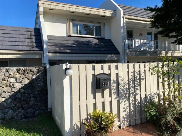 8111 SW 81st Pl, Unincorporated Dade County, Florida 33143, image 1