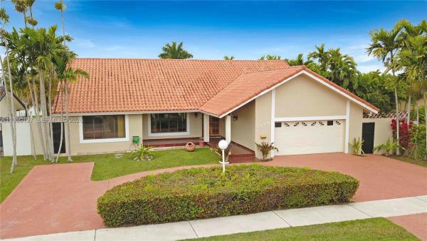 2220 SW 90th Ave, Unincorporated Dade County, Florida 33165, image 1