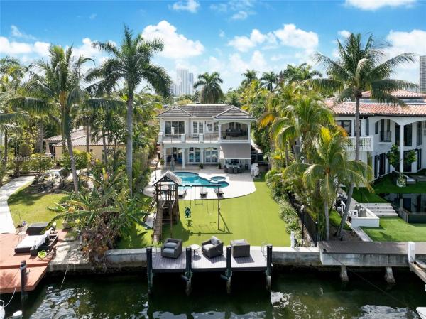 Golden Beach, 520 N Pkwy, Golden Beach, Florida 33160, image 1