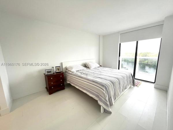 Waterview 2, 20515 E Country Club Dr #649, Aventura, Florida 33180, image 3