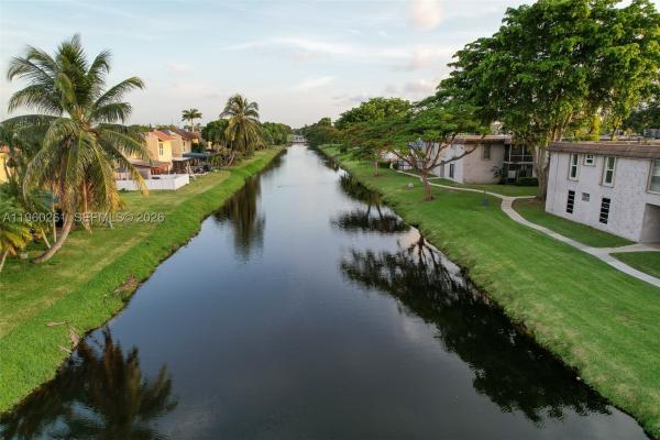 Sunset Park Town Houses, 8512 SW 103rd Ave, Kendall, Florida 33173, image 3