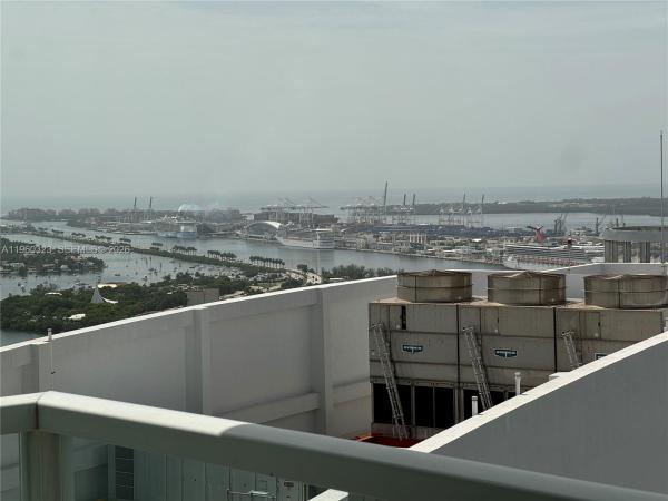 Quantum On The Bay, 1900 N Bayshore Dr #4307, Miami, Florida 33132, image 1