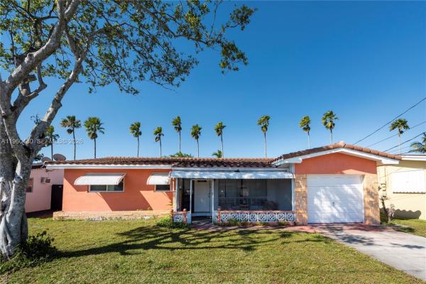 Lakeside Estates, 600 SW 11th Ave, Hallandale Beach, Florida 33009, image 2