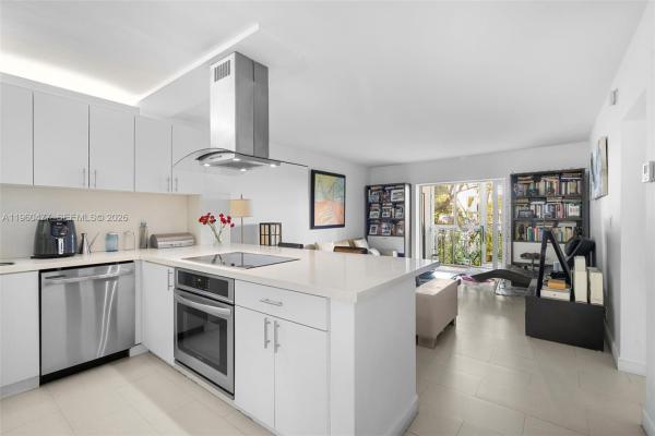 Galen Drive Area, 240 Galen Dr #109, Key Biscayne, Florida 33149, image 2