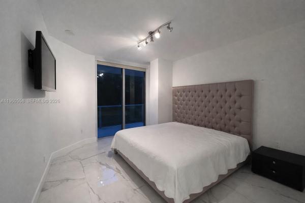 North Tower At Marina Palms, 17301 Biscayne Blvd #206, North Miami Beach, Florida 33160, image 1