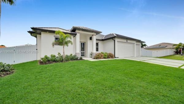Cape Coral, 1726 SW 36th Ter, Cape Coral, Florida 33914, image 2
