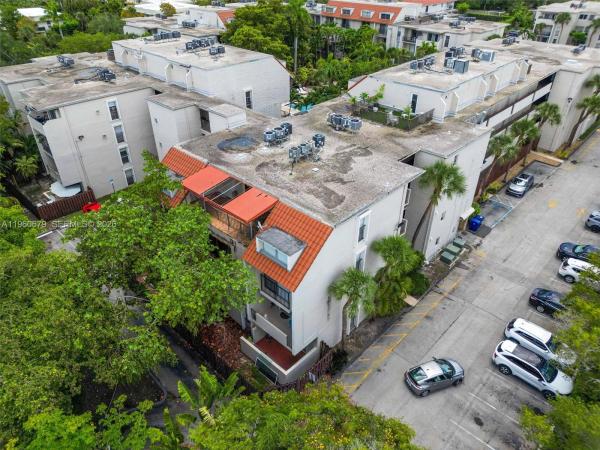 Dadeland Grove, 6900 N Kendall Dr #A303, Pinecrest, Florida 33156, image 1