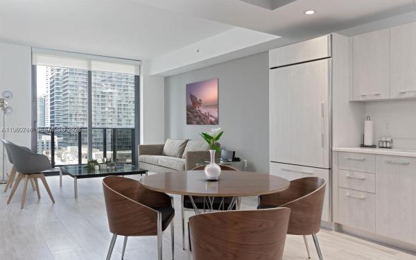 Brickell Heights East, 45 SW 9th St #1805, Miami, Florida 33130, image 1