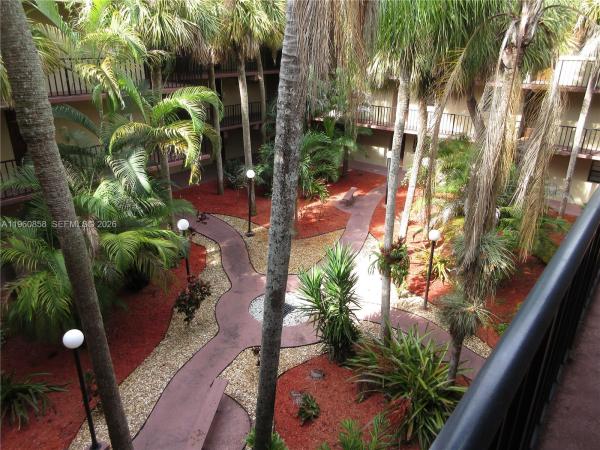 10835 SW 112th Ave #305, Unincorporated Dade County, Florida 33176, image 1