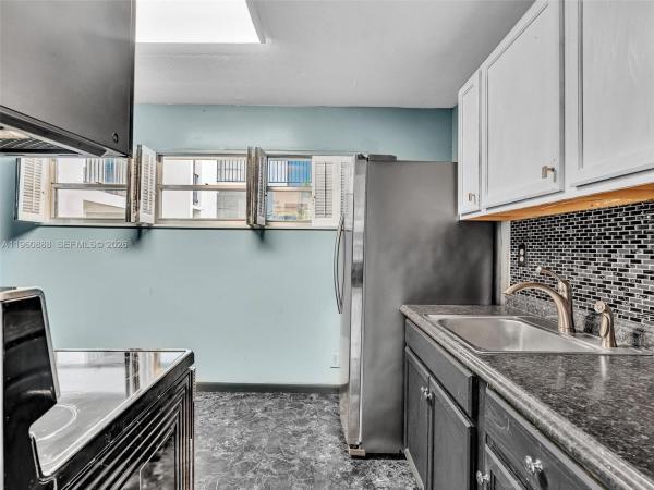 Plantation Royal, 6901 Cypress Rd #B12, Plantation, Florida 33317, image 2