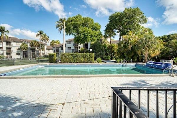 Villa Bellini, 7195 NW 179th St #211, Hialeah, Florida 33015, image 1