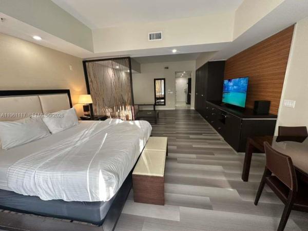 Provident Doral At The Blue, 5300 NW 87th Ave #910, Doral, Florida 33178, image 2