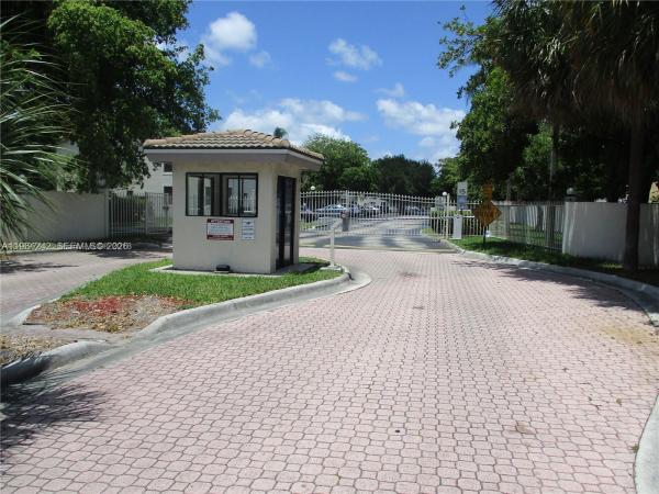 Mira Lago, 3200 NW 46th St #205, Oakland Park, Florida 33309, image 2