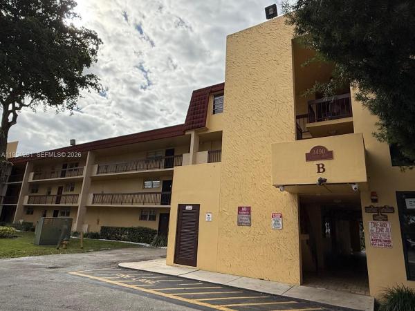 Foxcroft, 3490 Foxcroft Rd #B208, Miramar, Florida 33025, image 2