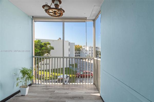 1690 NE 191st St #3141, Unincorporated Dade County, Florida 33179, image 1