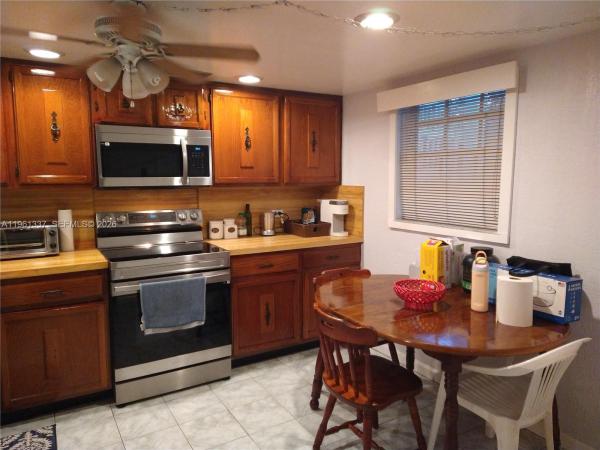Oak Paths, 7554 Stirling Rd #105, Davie, Florida 33024, image 2