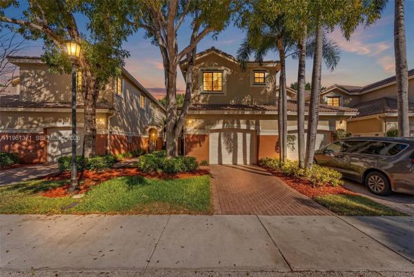 Courtyard At The Grove, 3815 Tree Top Dr, Weston, Florida 33332, image 1