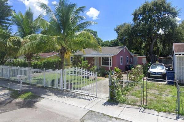 860 NW 115th St, Unincorporated Dade County, Florida 33168, image 1